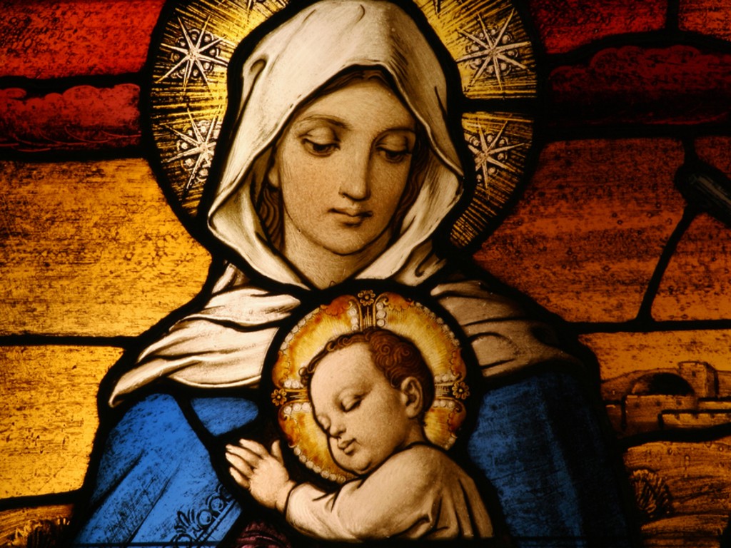 Stained_glass_depicting_the_Virgin_Mary_holding_baby_Jesus